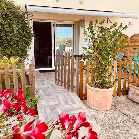 Bed & Breakfast Mas Saint-ange