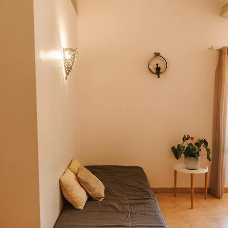 Mas Saint-ange Bed & Breakfast 2*