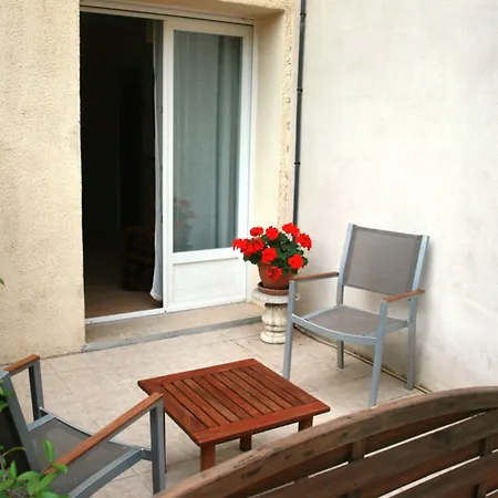 Bed & Breakfast Mas Saint-ange 4*
