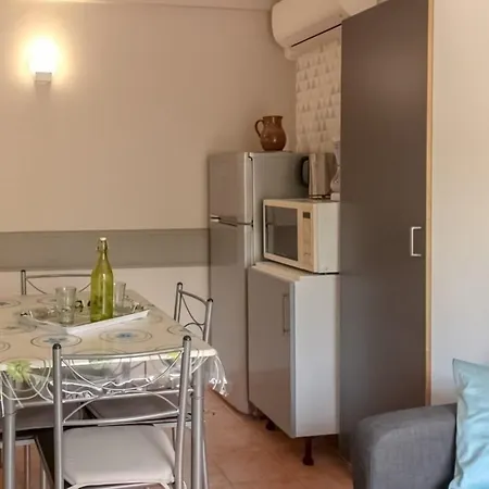 Mas Saint-ange Oda ve Kahvaltı 4*