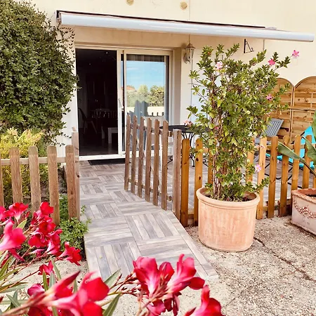 Mas Saint-ange ベッド・アンド・ブレックファスト